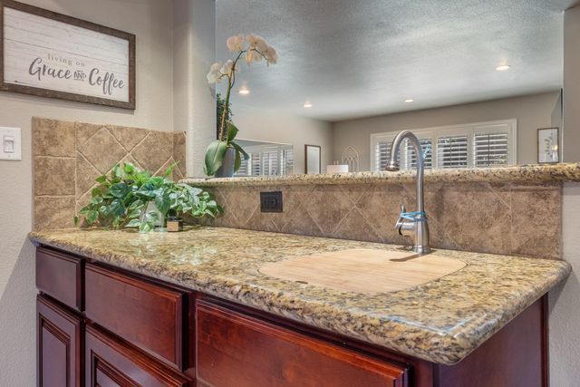 50 W Yorkshire Dr, Stockton, CA 95207