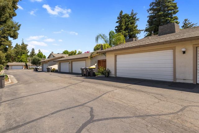 50 W Yorkshire Dr, Stockton, CA 95207