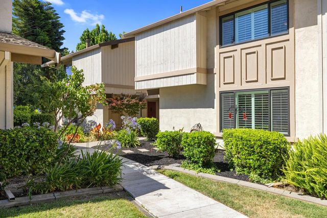 50 W Yorkshire Dr, Stockton, CA 95207