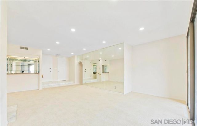 5340 Yarmouth Ave 205, Encino, CA 91316
