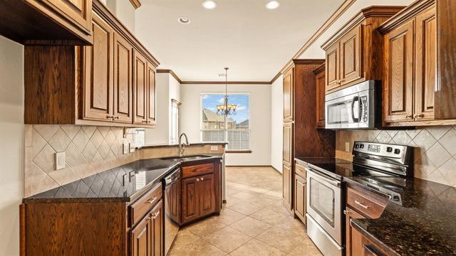 708 SW 157th Street, Oklahoma City, OK 73170