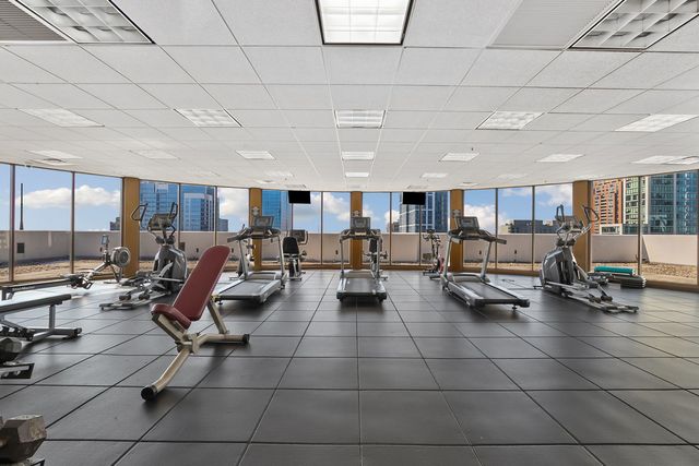 233 E 13th Street 1910, Chicago, IL 60605