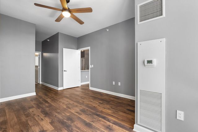 233 E 13th Street 1910, Chicago, IL 60605