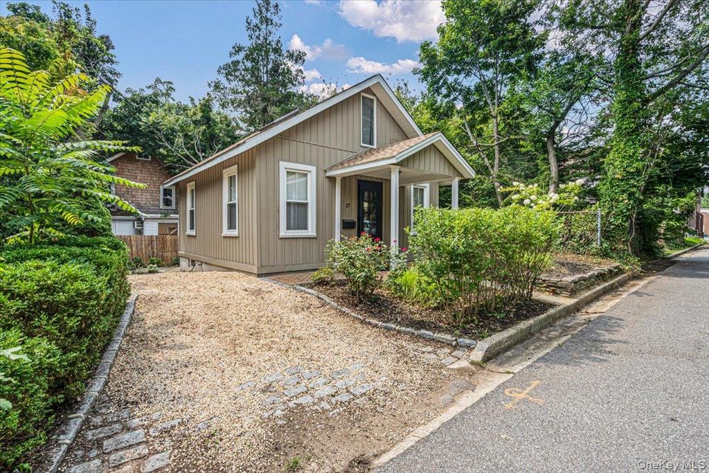 27 12th Avenue, Sea Cliff, NY 11579 — exterior