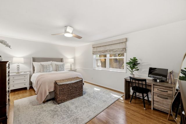 9544 Crestedge Drive, Dallas, TX 75238