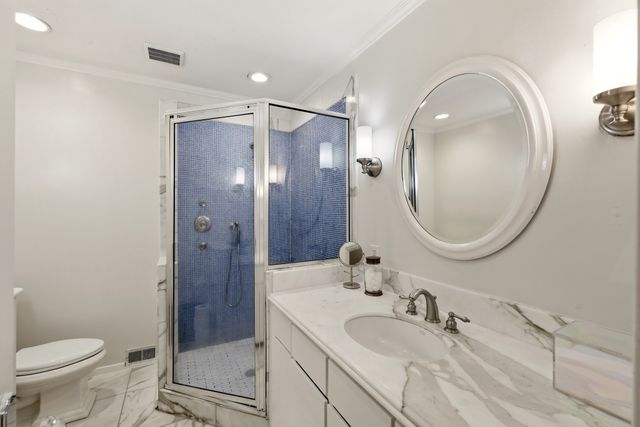 9544 Crestedge Drive, Dallas, TX 75238