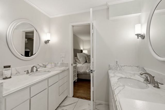 9544 Crestedge Drive, Dallas, TX 75238