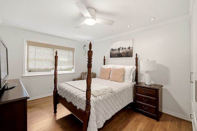 9544 Crestedge Drive, Dallas, TX 75238