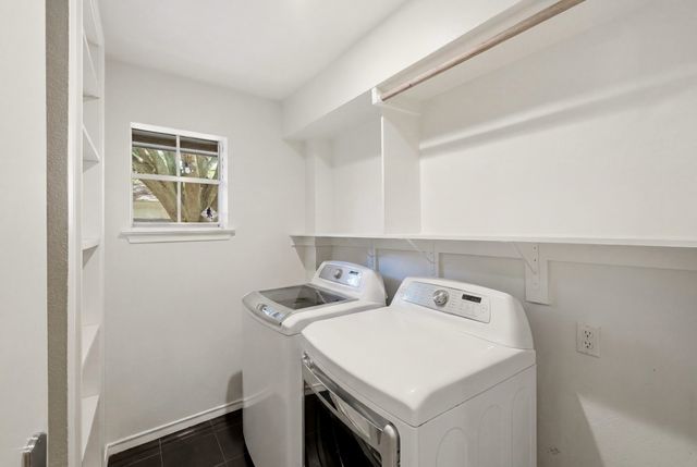 9544 Crestedge Drive, Dallas, TX 75238