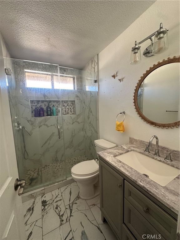 Image 13 of property listing at 5147 Moonraker, Palmdale, CA 93552