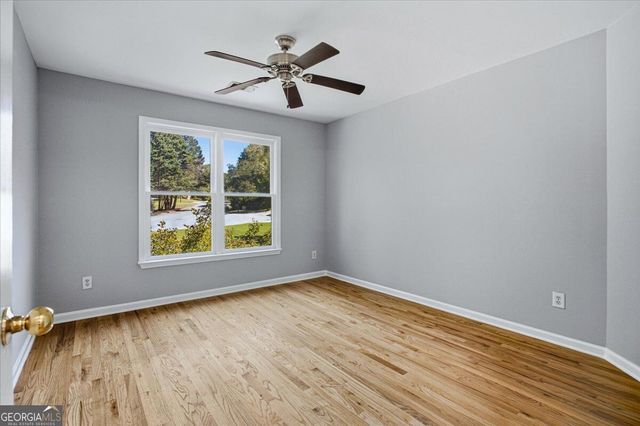 455 Summer Breeze Court, Alpharetta, GA 30005