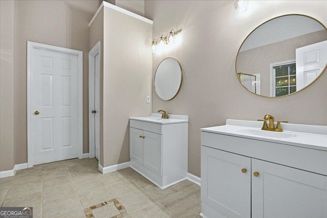 455 Summer Breeze Court, Alpharetta, GA 30005