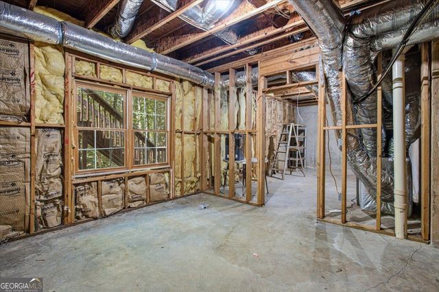 455 Summer Breeze Court, Alpharetta, GA 30005