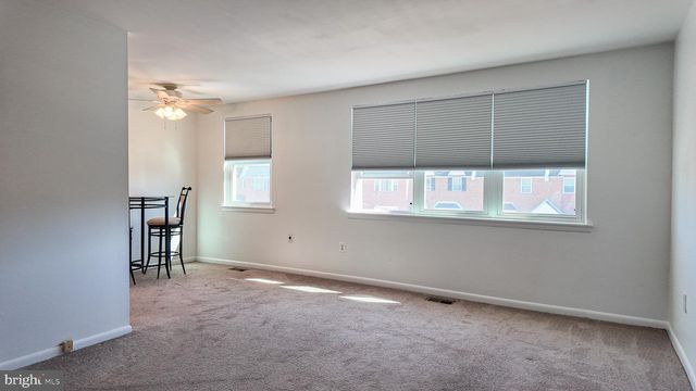 12512 BISCAYNE DR, Philadelphia, PA 19154