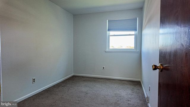 12512 BISCAYNE DR, Philadelphia, PA 19154
