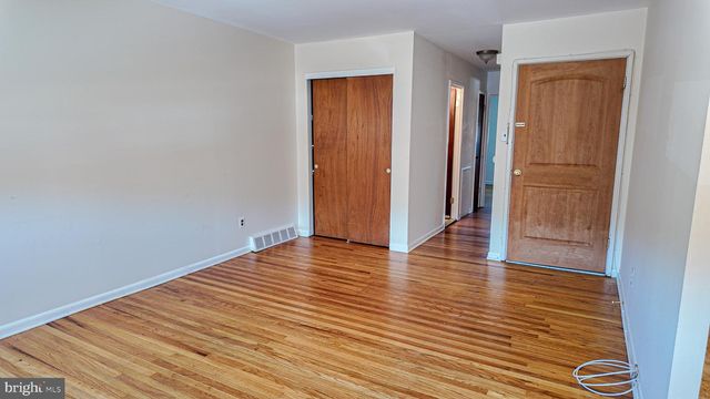12512 BISCAYNE DR, Philadelphia, PA 19154