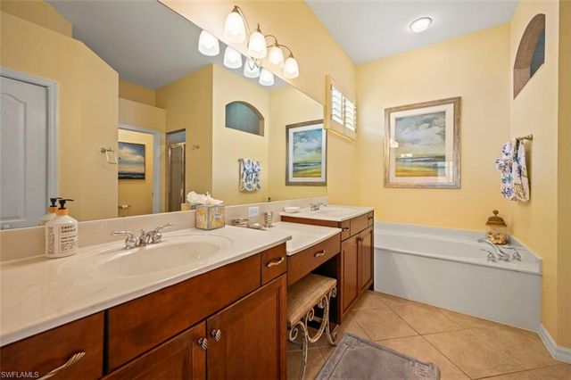 13800 Farnese DR, Estero, FL 33928