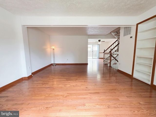202 CURRY FORD LN, Gaithersburg, MD 20878