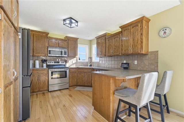 10613 NW 86th Street, Kansas City, MO 64153