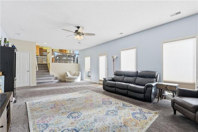 10613 NW 86th Street, Kansas City, MO 64153