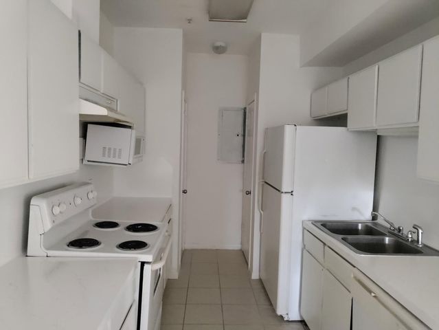 6289 Wilcrest Drive 7100, Houston, TX 77072