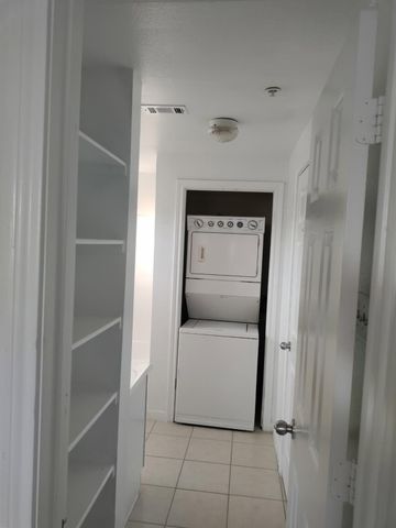 6289 Wilcrest Drive 7100, Houston, TX 77072