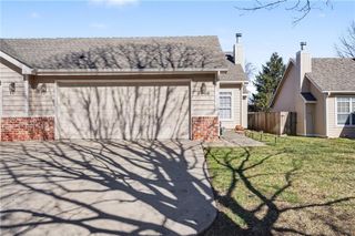 5200 Congressional Place, Lawrence, KS 66049