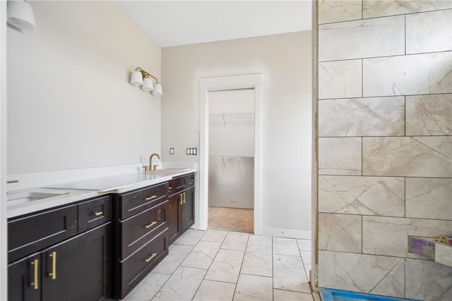 120 Howard Ave, Swisher, IA 52338