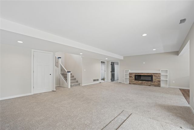 120 Howard Ave, Swisher, IA 52338