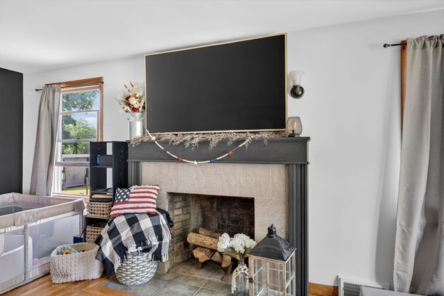 846 Middle St, Dighton, MA 02764