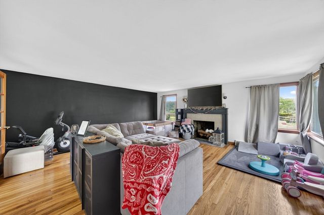 846 Middle St, Dighton, MA 02764