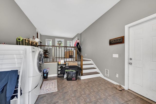 846 Middle St, Dighton, MA 02764