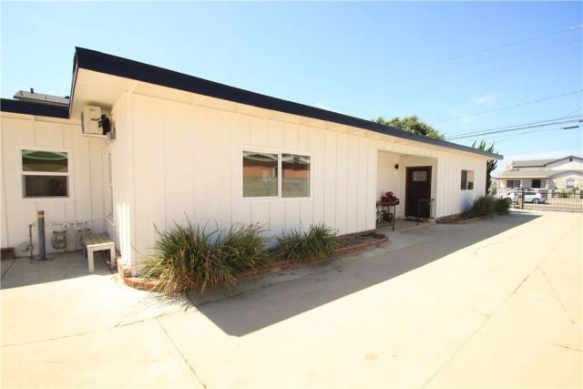 3246 W 135th Street, Hawthorne, CA 90250