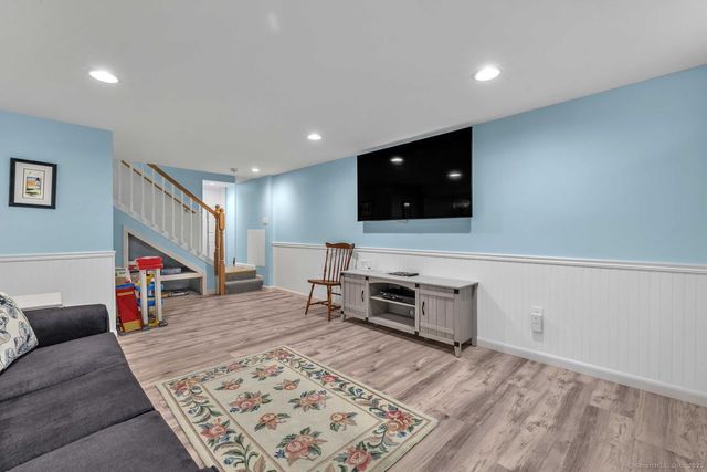 33 Fenwood Road, Old Saybrook, CT 06475