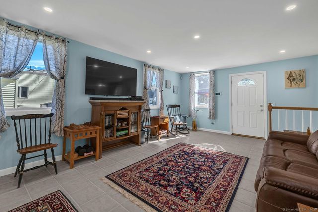 33 Fenwood Road, Old Saybrook, CT 06475