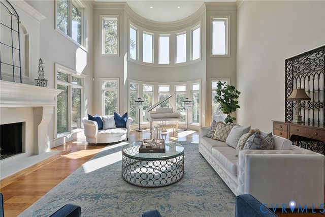 785 Oak Spring Ln, Goochland, VA 23103