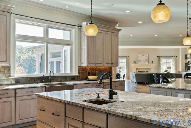 785 Oak Spring Ln, Goochland, VA 23103