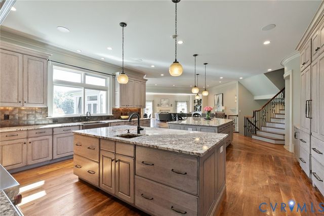 785 Oak Spring Ln, Goochland, VA 23103