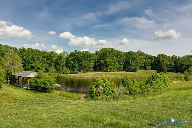 785 Oak Spring Ln, Goochland, VA 23103