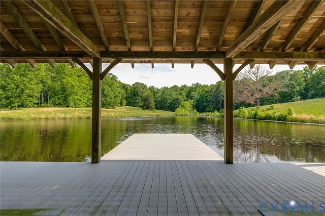 785 Oak Spring Ln, Goochland, VA 23103