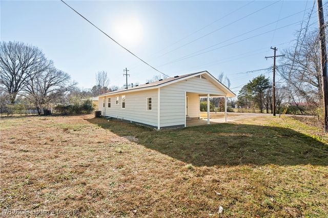 5123 Eastgate Road, Van Buren, AR 72956