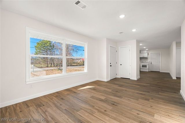 5123 Eastgate Road, Van Buren, AR 72956