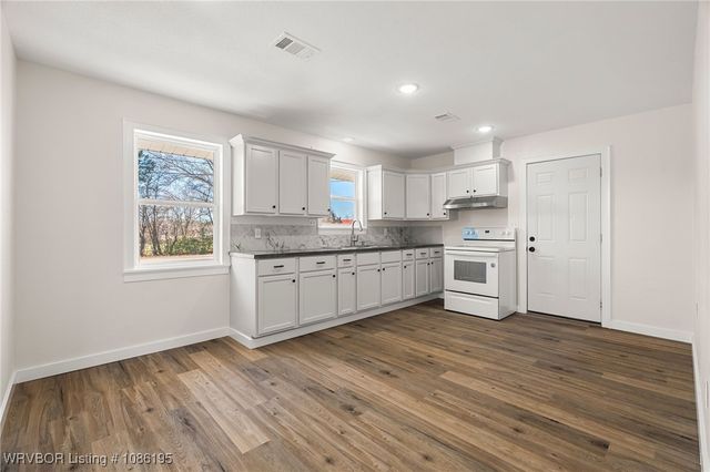 5123 Eastgate Road, Van Buren, AR 72956