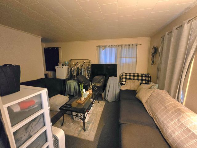 255 E 8th Street, Hobart, IN 46342