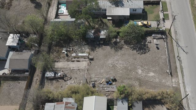 810 Sherman, San Antonio, TX 78202