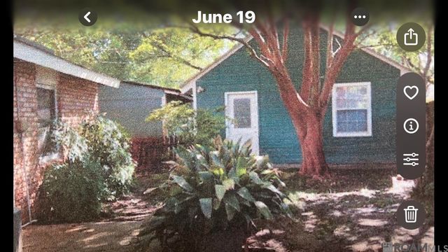 12105 Foster Rd, Baton Rouge, LA 70811