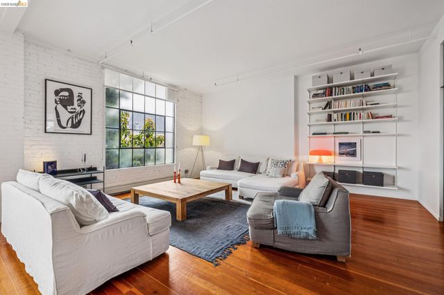 1018 4Th Ave 204, Oakland, CA 94606
