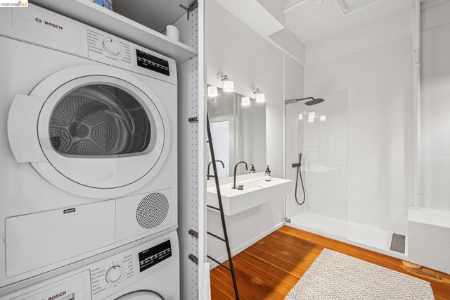 1018 4Th Ave 204, Oakland, CA 94606