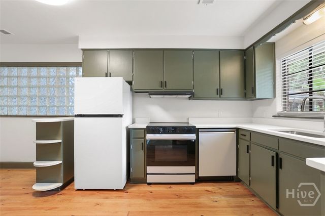 404 Gordonston Avenue, Savannah, GA 31404