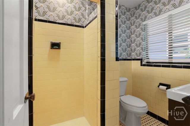 404 Gordonston Avenue, Savannah, GA 31404